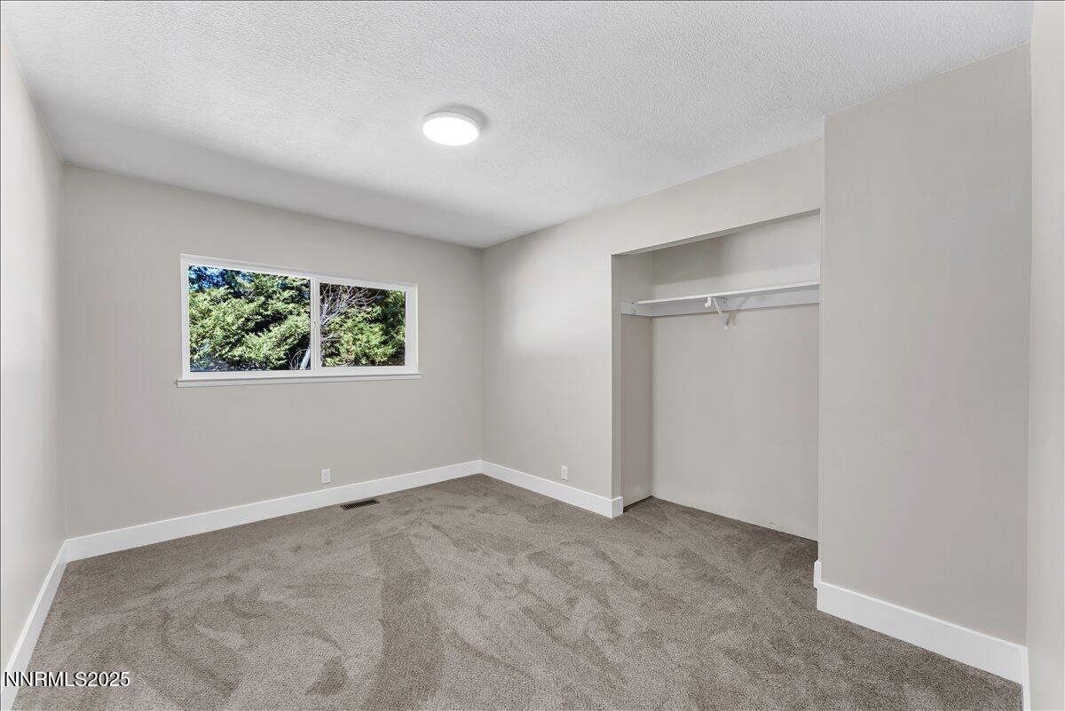 26-7702 S Southmoor Cir Reno NV 89502 (2