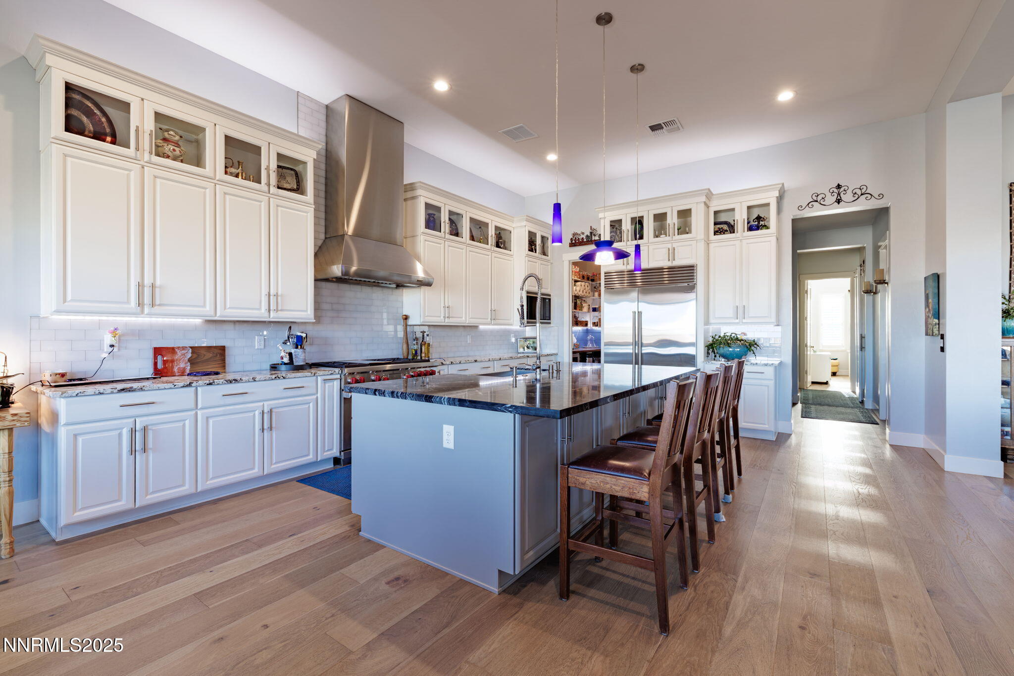 47-web-or-mls-2995 Copper Stone-47