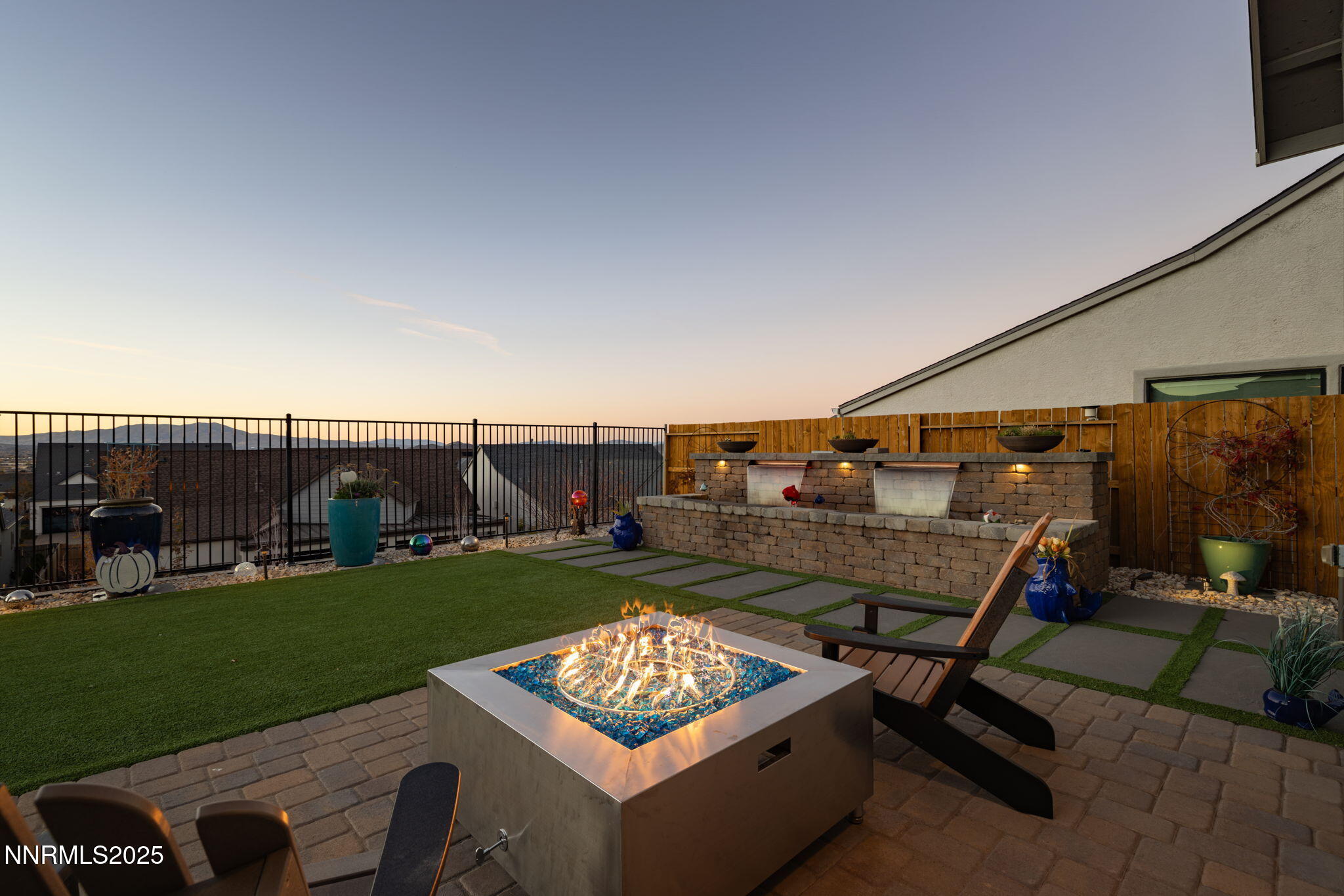 14-web-or-mls-2995 Copper Stone-14