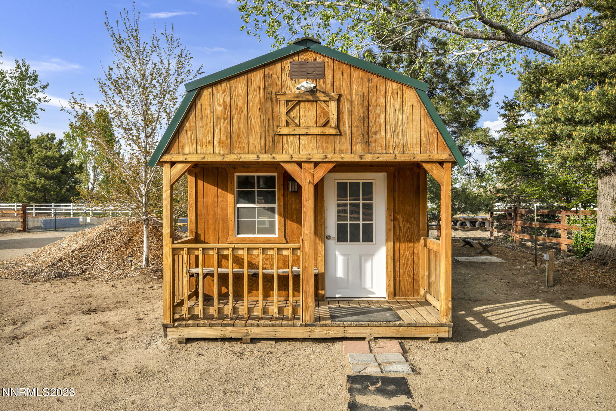 29-web-or-mls-1097-meadowlark-cir