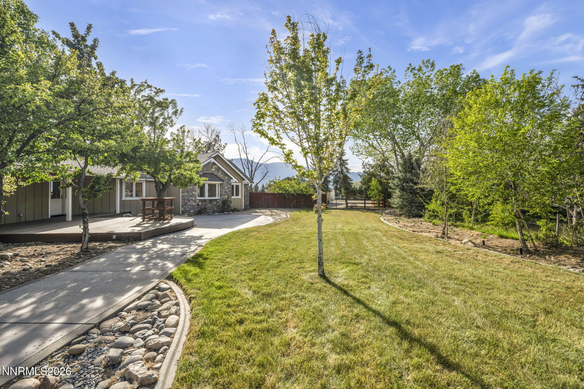 13-web-or-mls-1097-meadowlark-cir