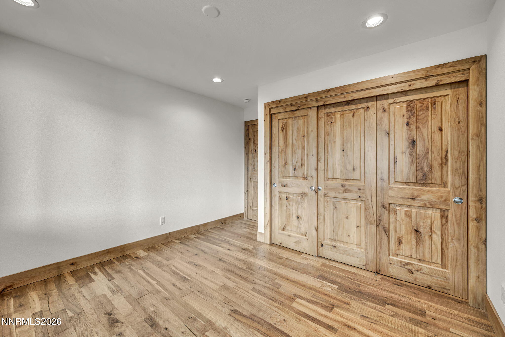 115-web-or-mls-1097-meadowlark-cir
