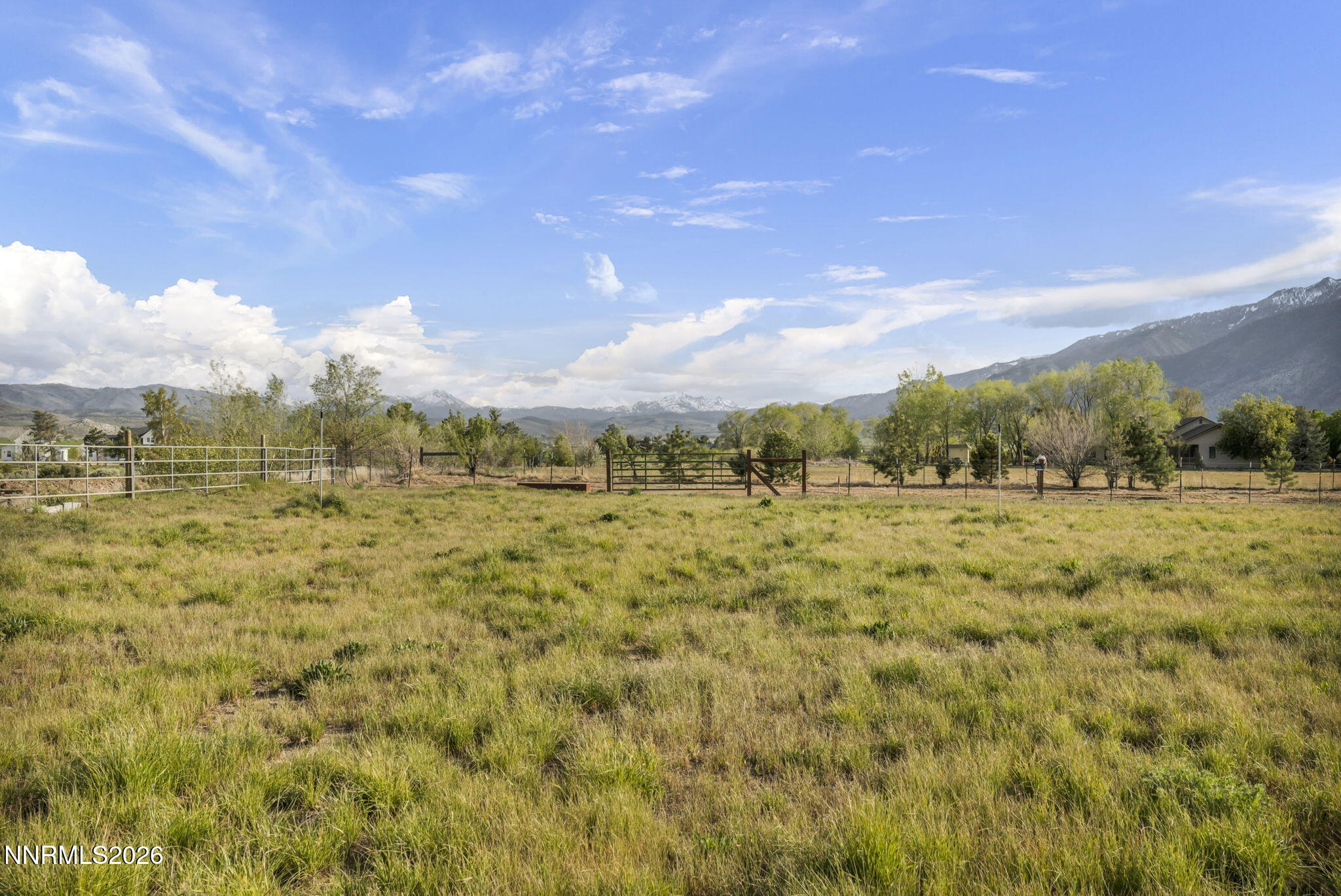 44-web-or-mls-1097-meadowlark-cir