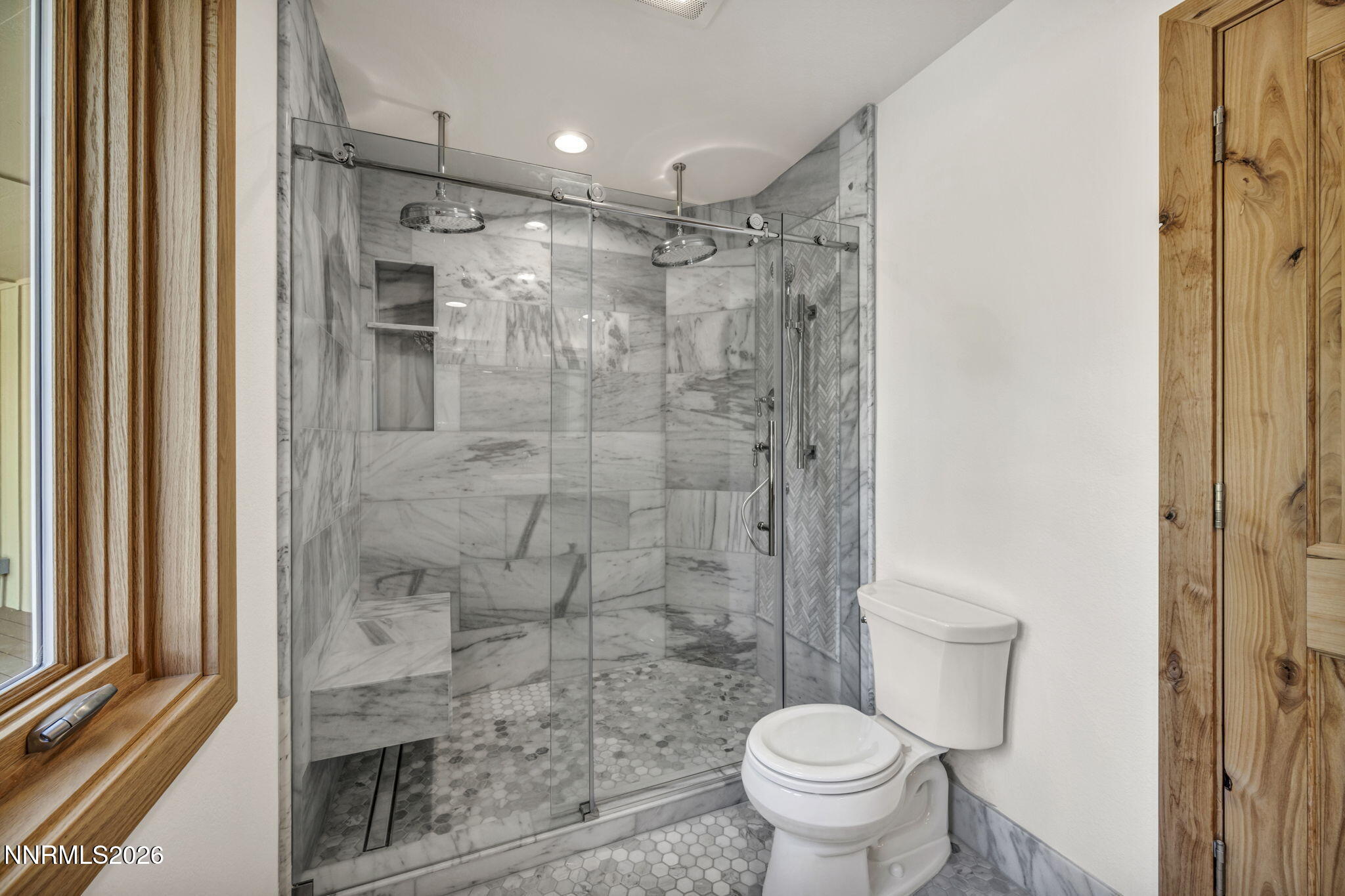 155-web-or-mls-1097-meadowlark-cir