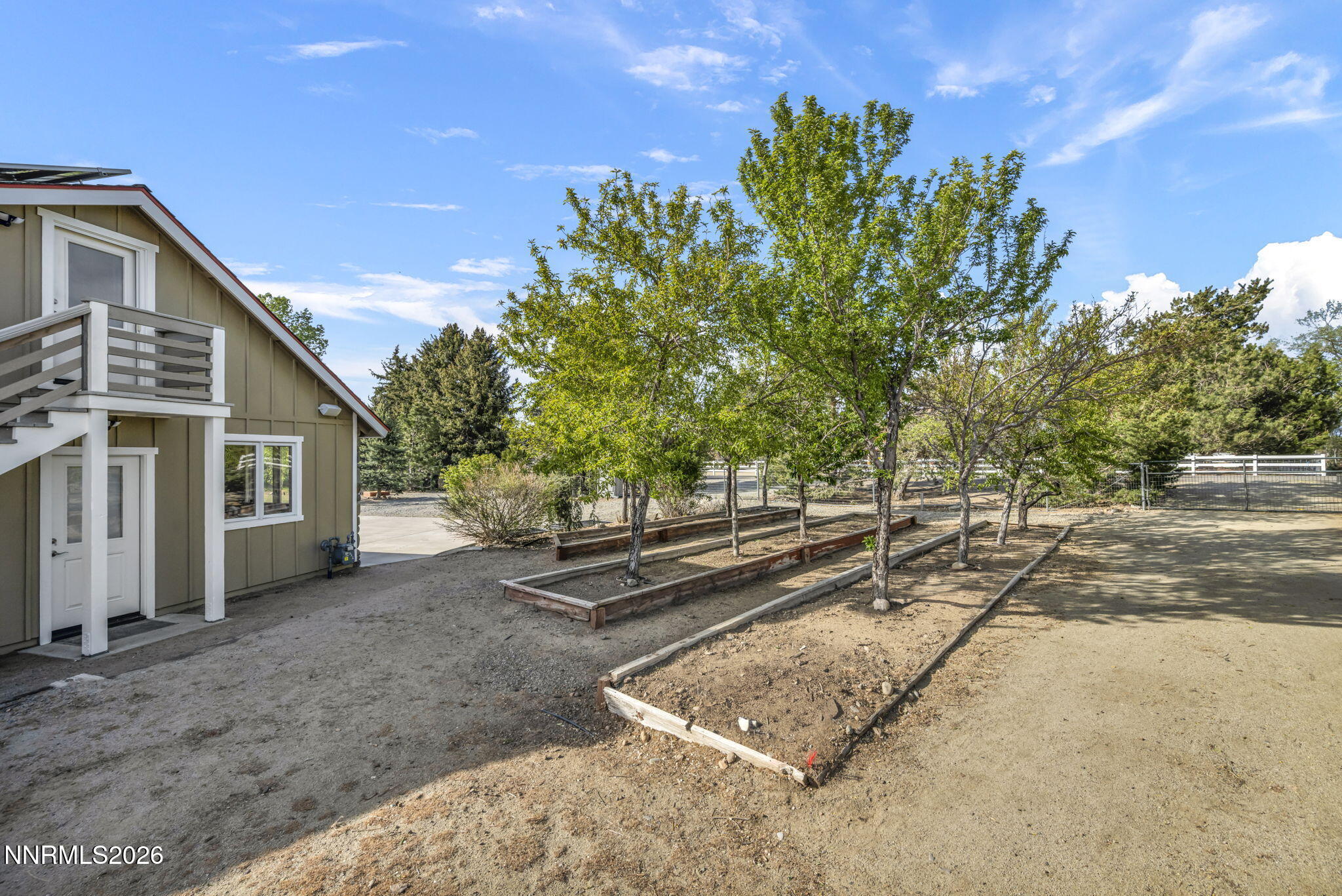 22-web-or-mls-1097-meadowlark-cir