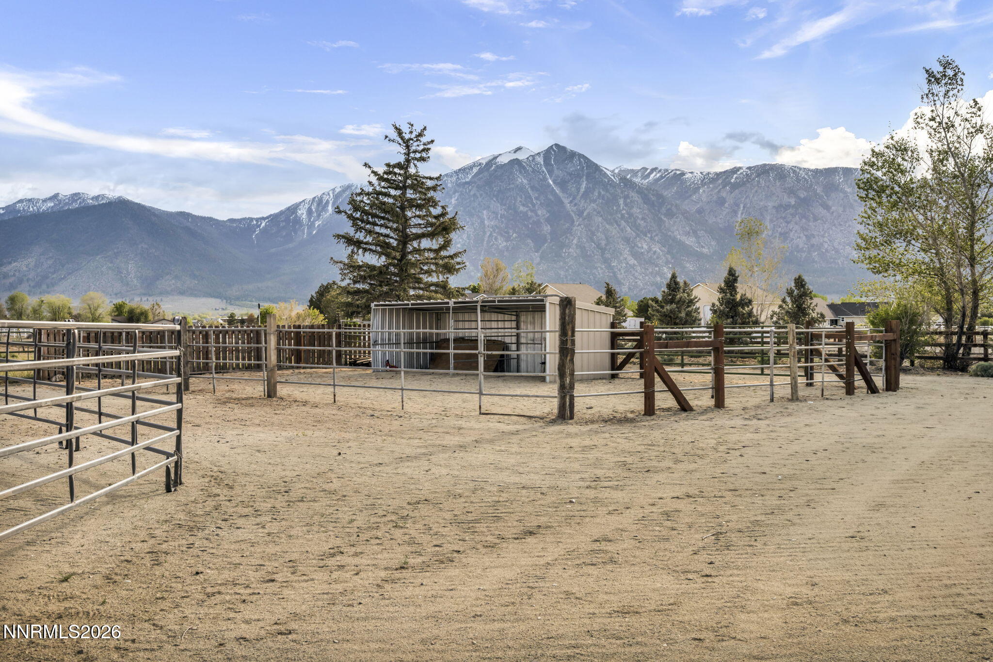 38-web-or-mls-1097-meadowlark-cir