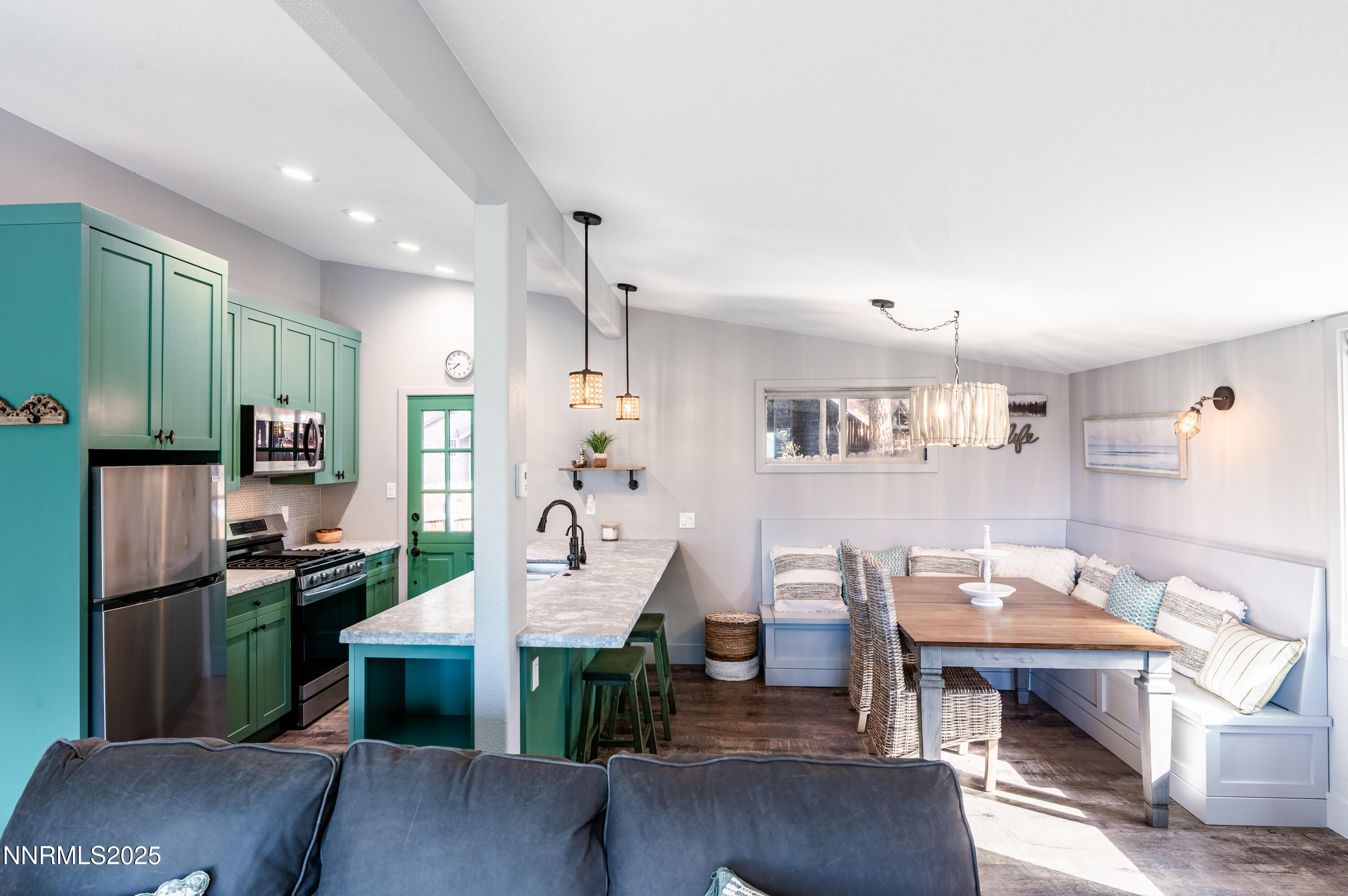 1146-HWY50__BLP3106-HDR