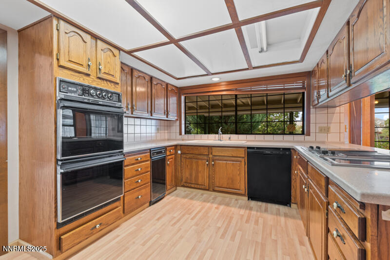 5595 St. Andrews Court (11 of 36)