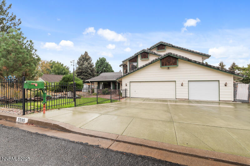 5595 St. Andrews Court (1 of 36)