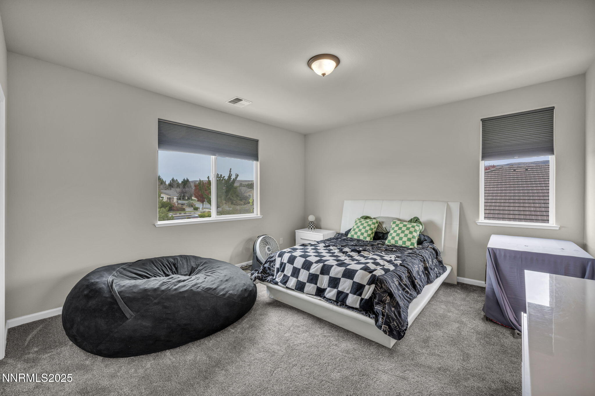 Sparks, Nevada 89436, United States, 3 Bedrooms Bedrooms, ,3 BathroomsBathrooms,Residential,Active,233963