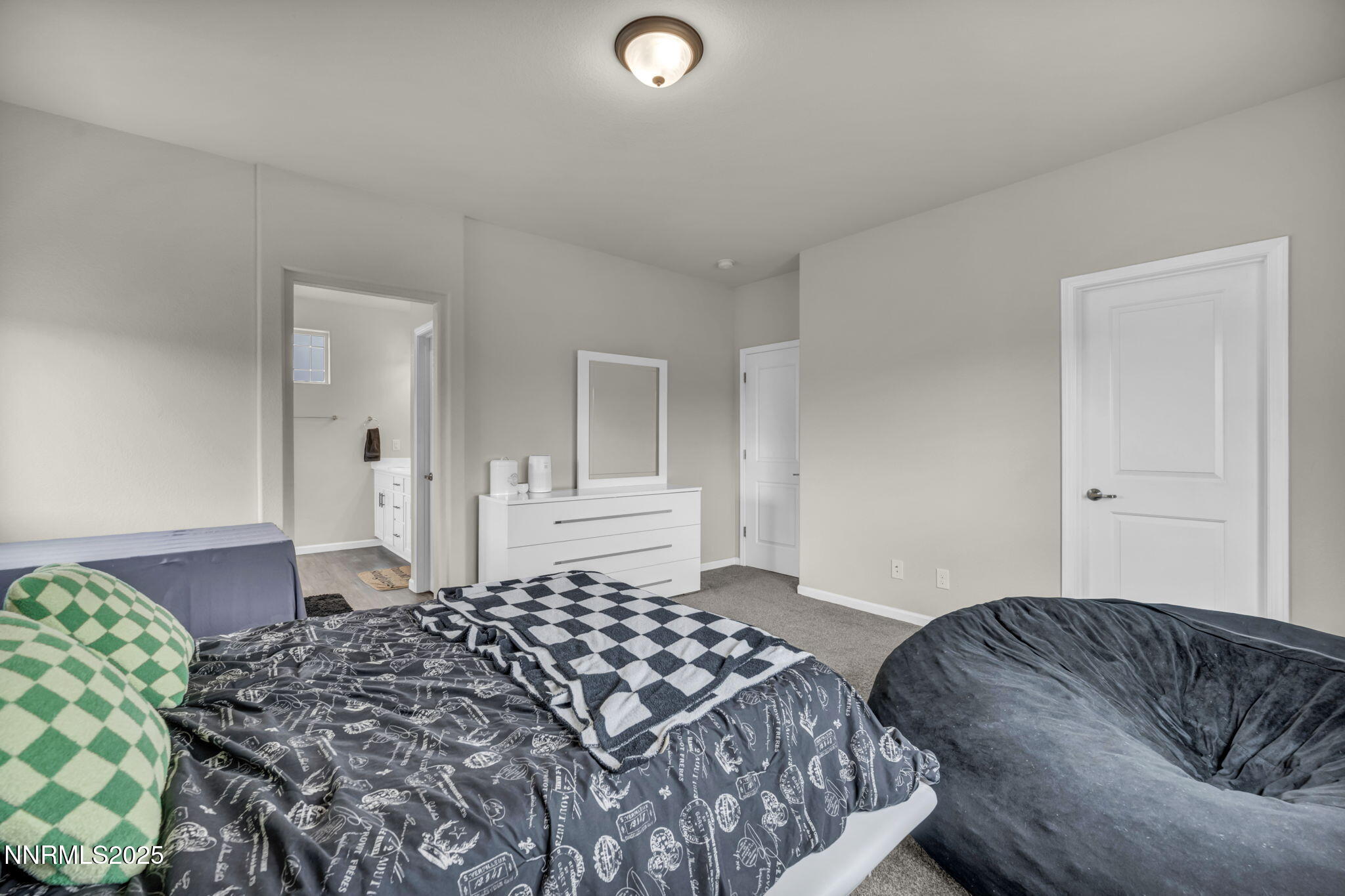 Sparks, Nevada 89436, United States, 3 Bedrooms Bedrooms, ,3 BathroomsBathrooms,Residential,Active,233963