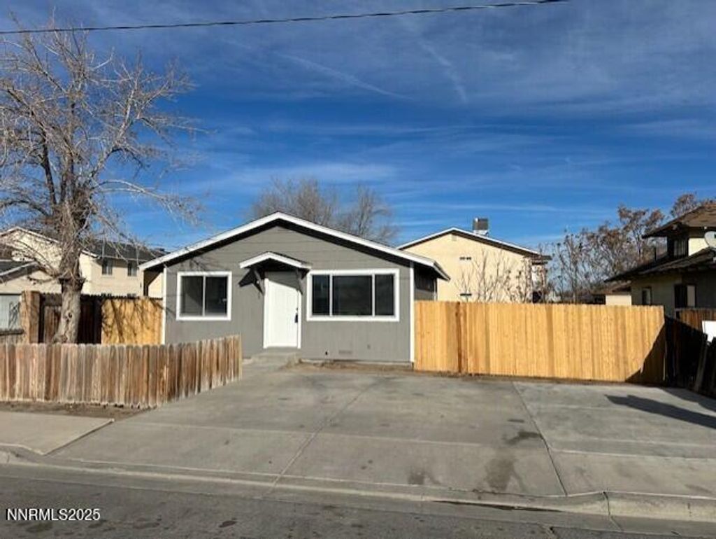 Photo of 943 E Front Street, Fallon, NV 89406 (MLS # 250059194)