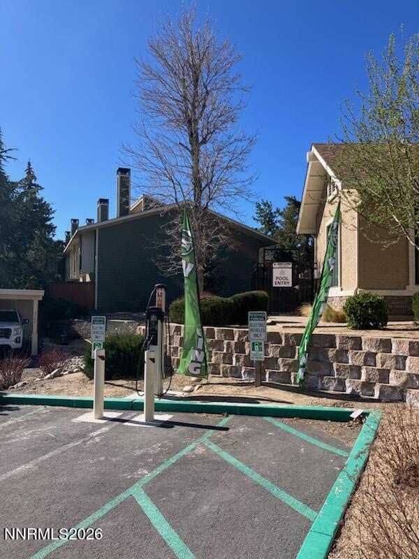 2c93913b-0743-47ba-b4cf-967bb49607f2