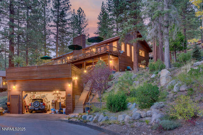 572 Rockrose Ct Incline-small-054-038-Fr