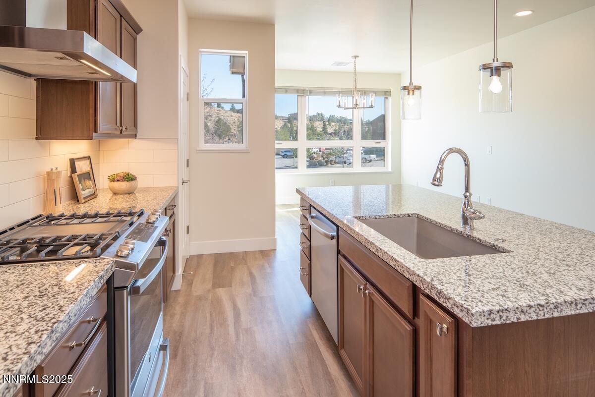 7790TownSquareWaySTANDARDRES9