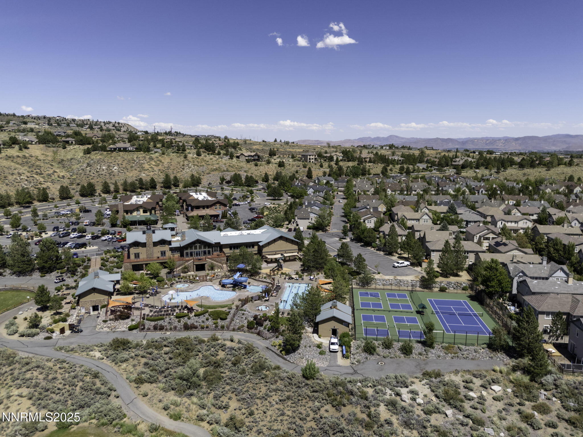 63-web-or-mls-7680 Stone Bluff-57