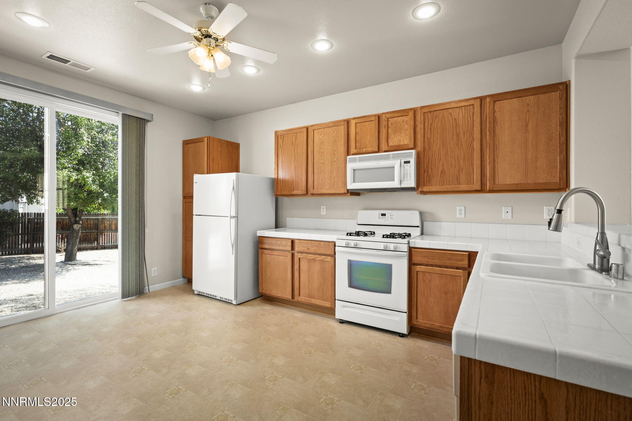 9-web-or-mls-_DSC0790