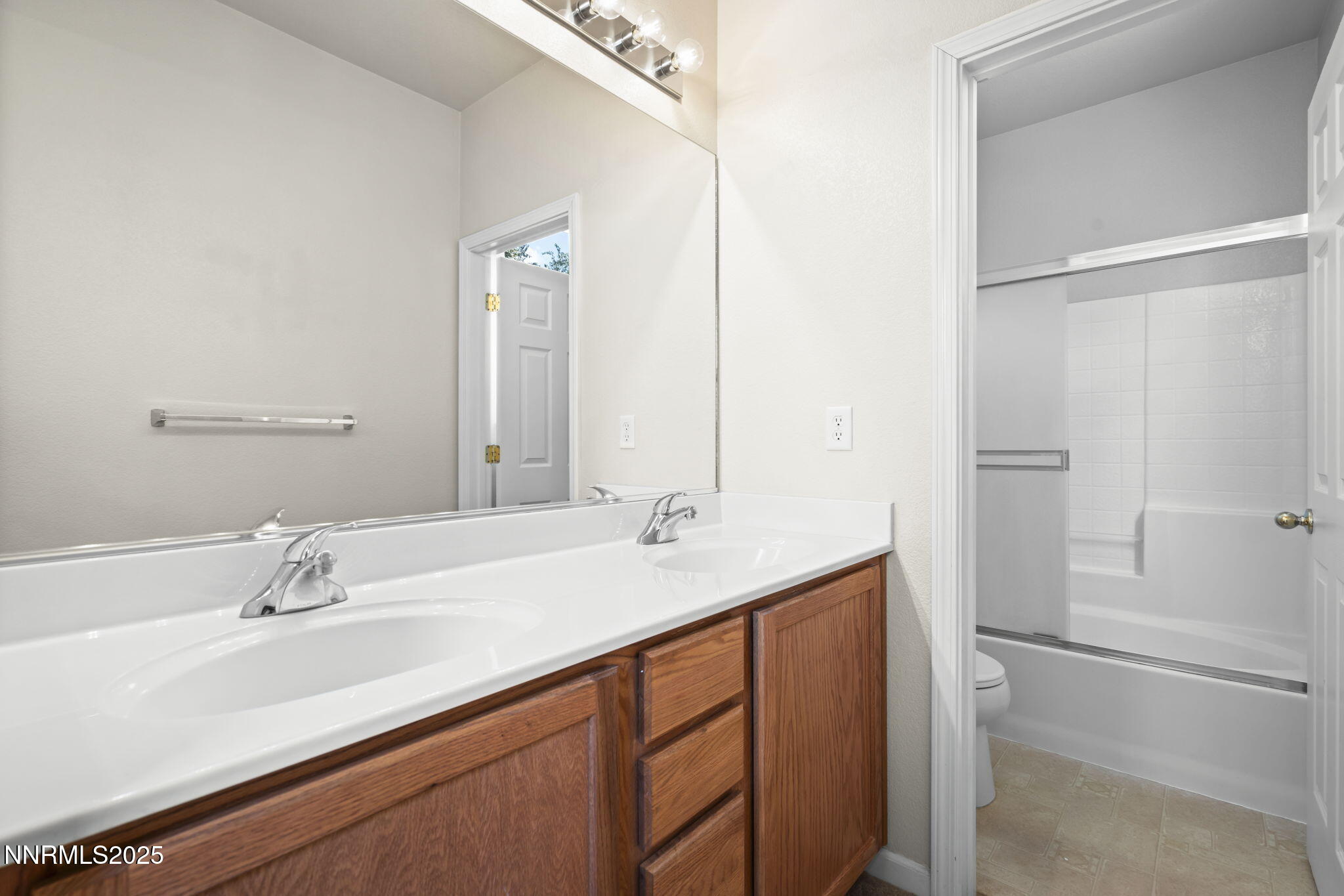 17-web-or-mls-_DSC0836