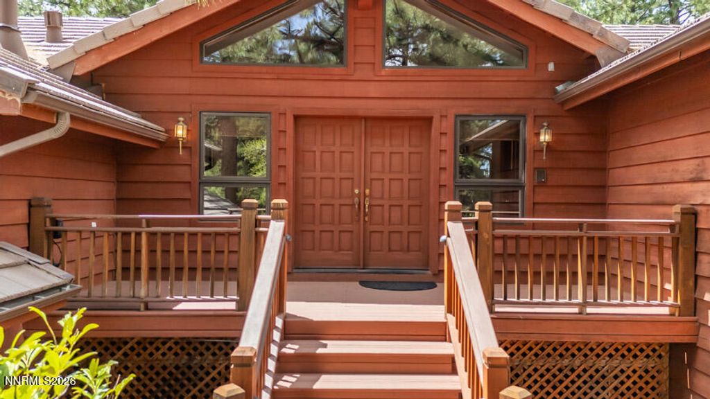 Photo of 350 Black Pine Court, Reno, NV 89511 (MLS # 260003268)