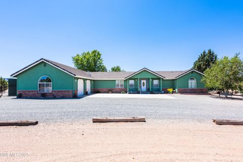 17 Grand View Lane, Smith Valley, NV 89444 - #: 250051485