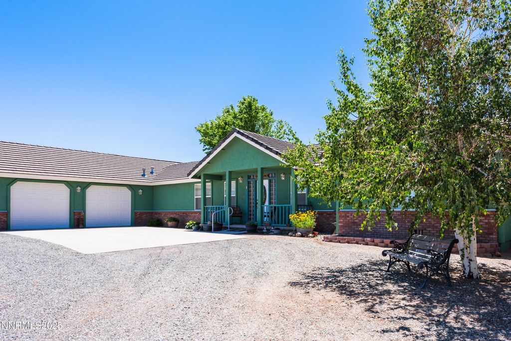 Photo of 17 Grand View Lane, Smith Valley, NV 89444 (MLS # 250051485)