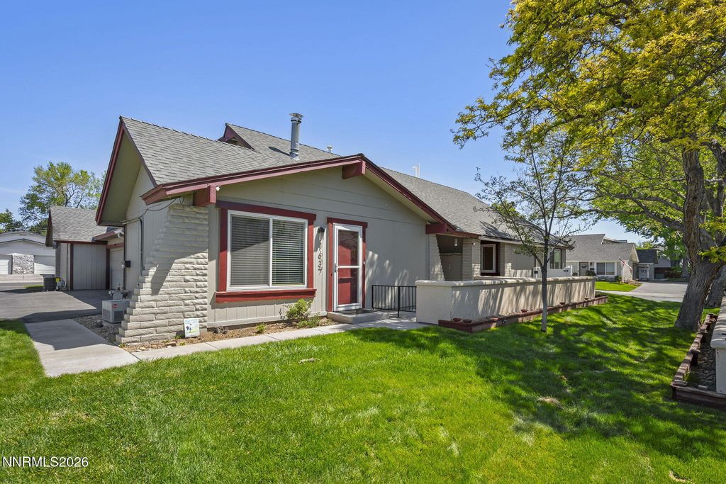Photo of 1637 York Way, Sparks, NV 89431 (MLS # 260005805)