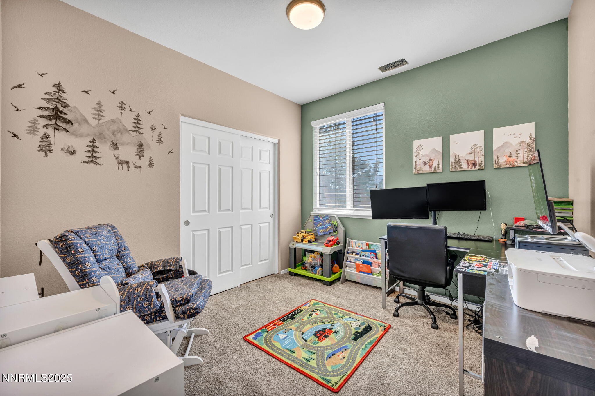 20922-white-rock-second bedroom 1