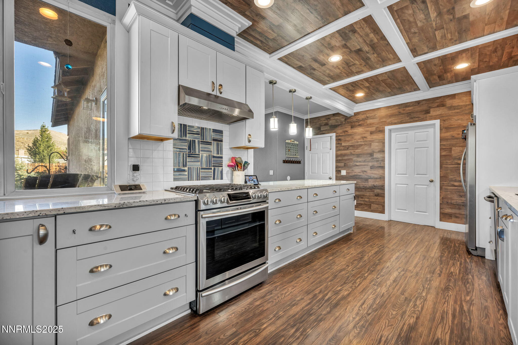 20922-white-rock kitchen 3