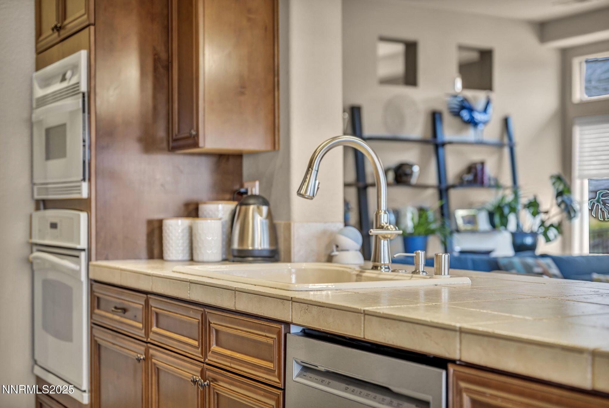 40-web-or-mls-7400-pembroke-dr