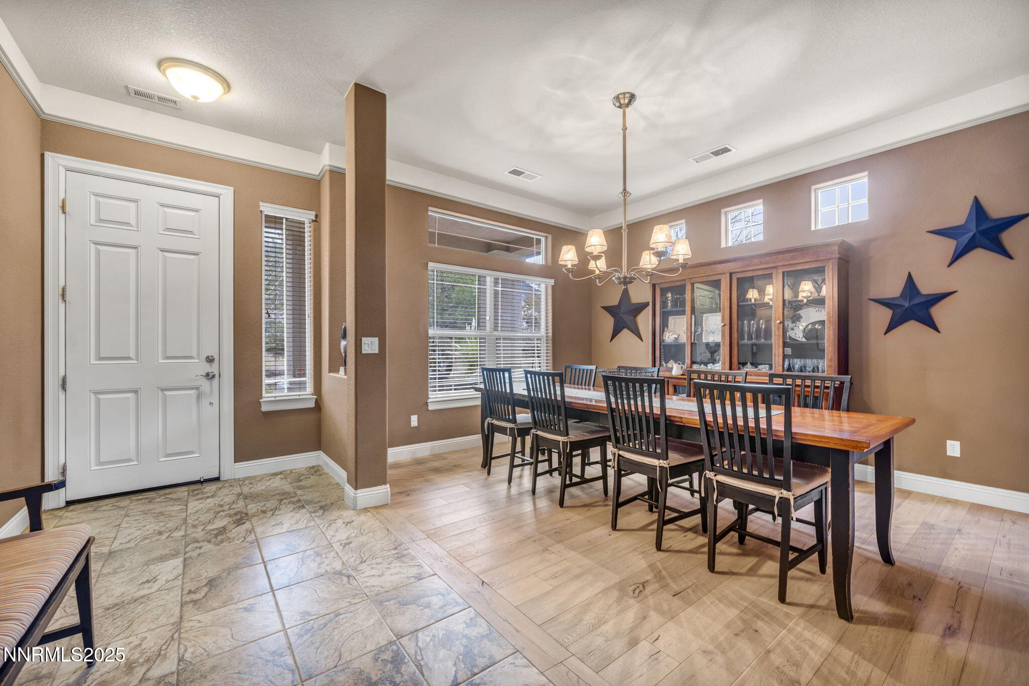 42-web-or-mls-7400-pembroke-dr