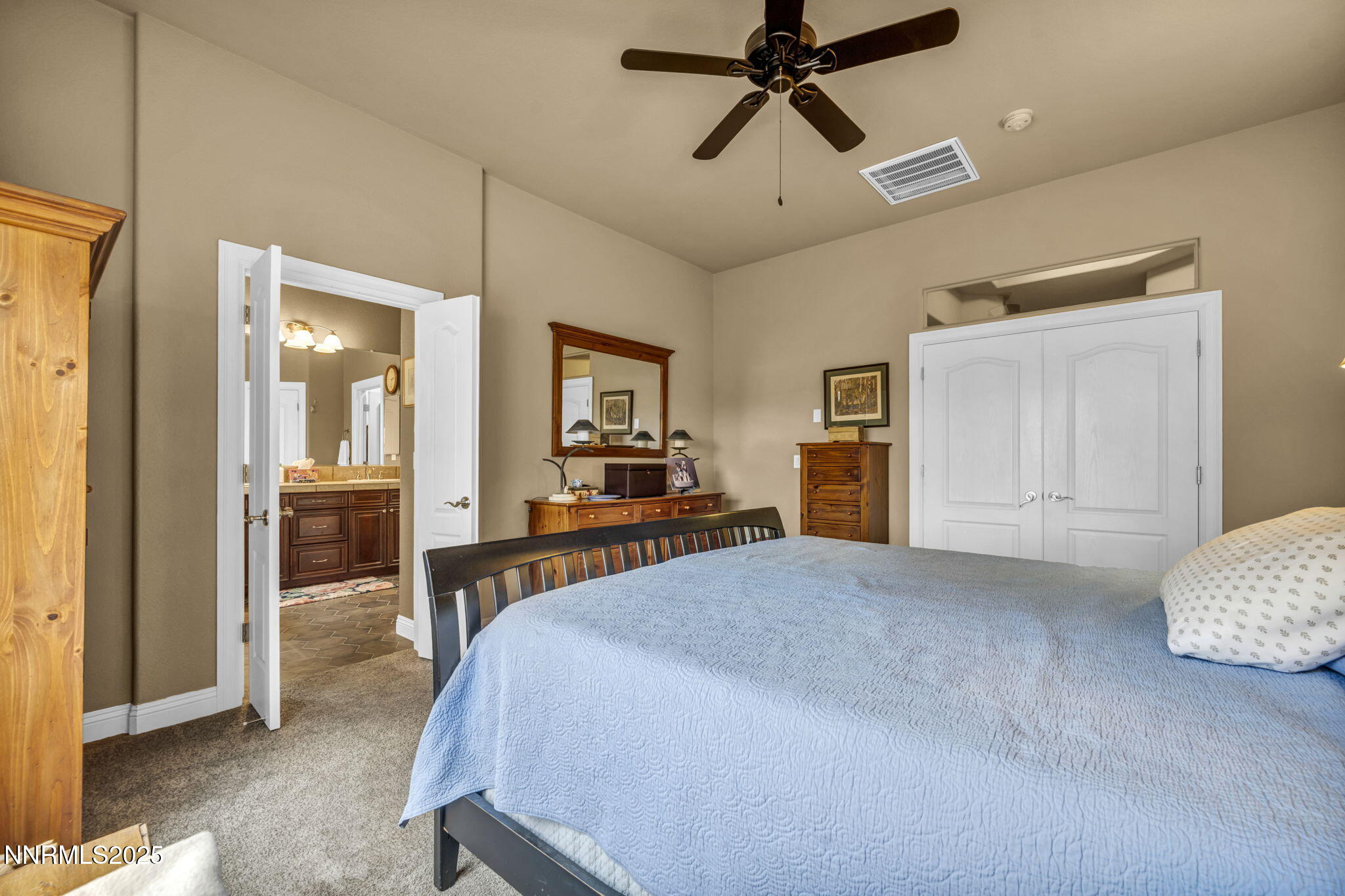 53-web-or-mls-7400-pembroke-dr