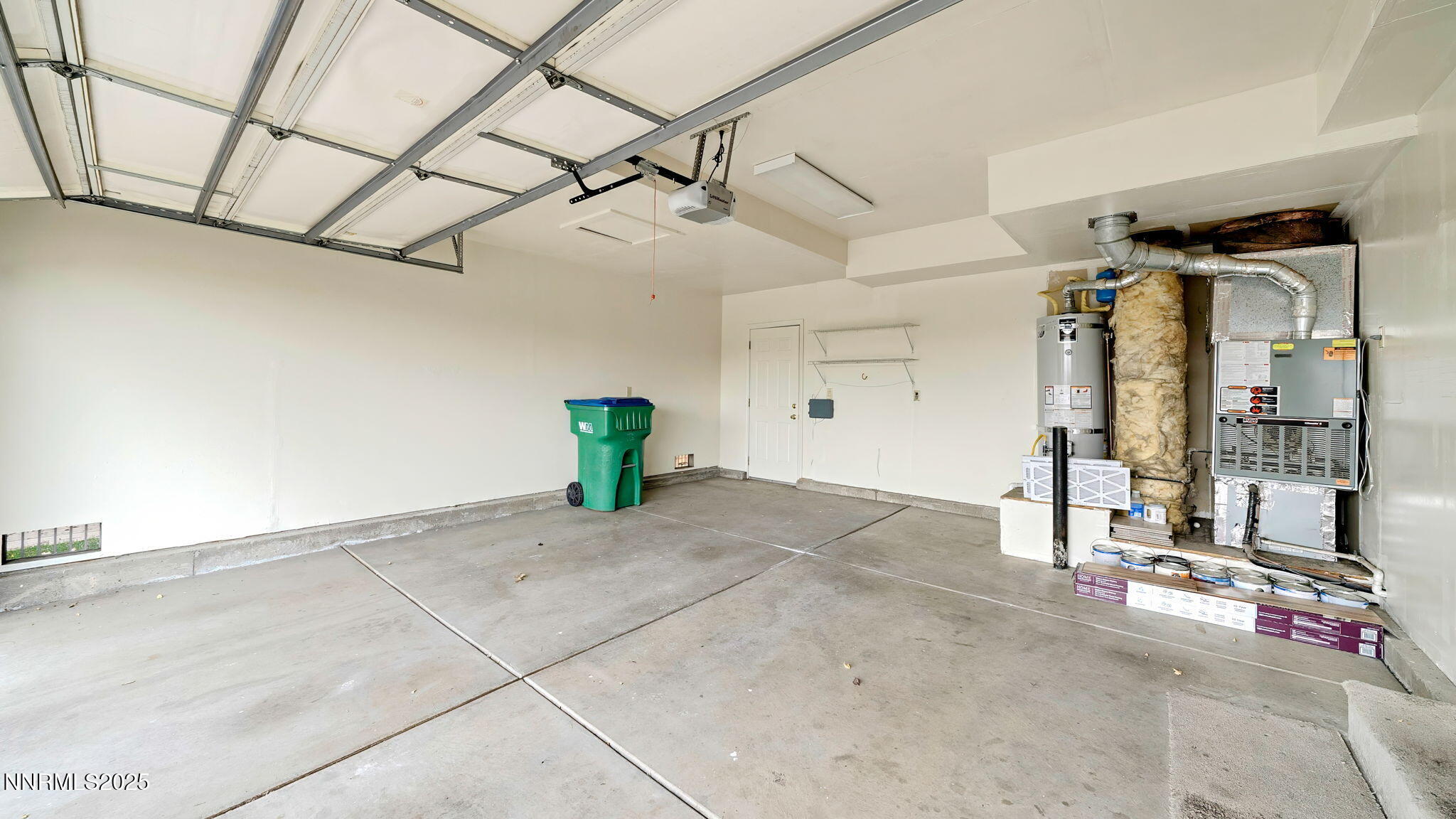 38-DSC08975_6_7_9-Edit