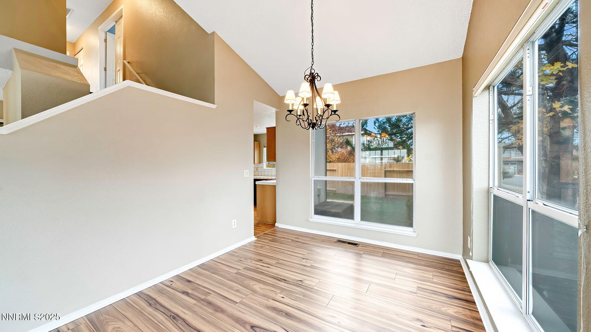 10-DSC08870_1_2_4-Edit