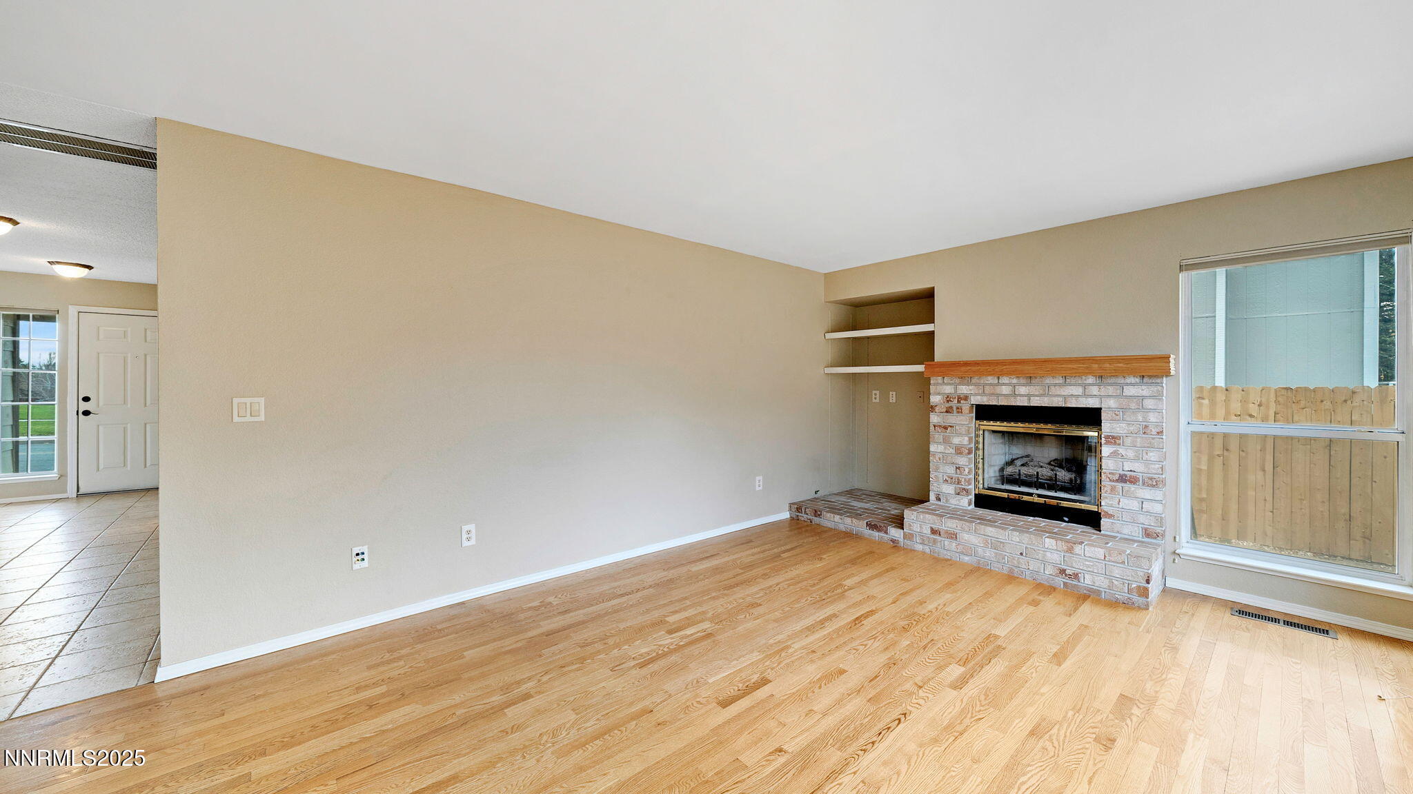 25-DSC08930_1_2_4-Edit