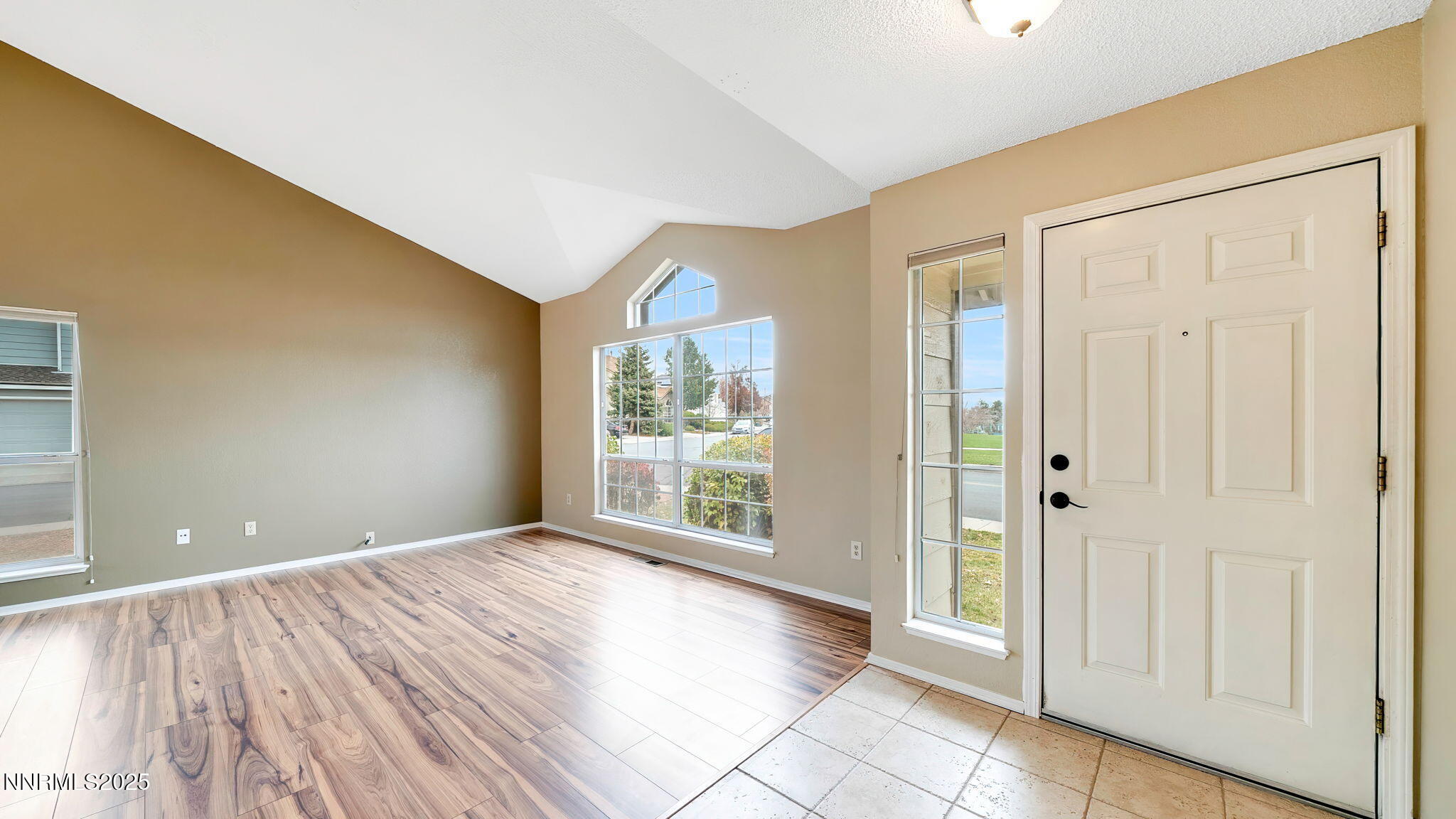 5-DSC08850_1_2_4-Edit