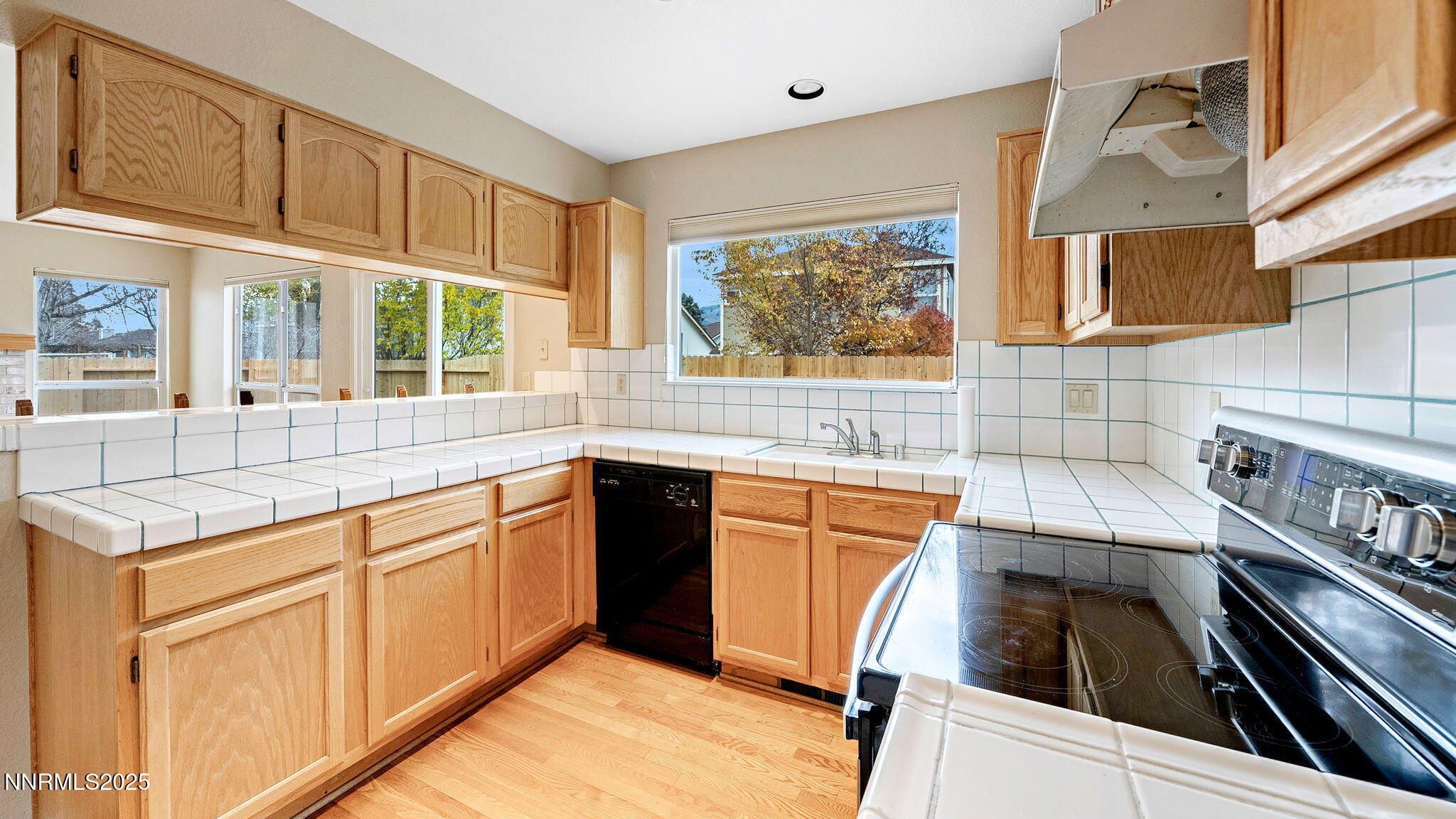 15-DSC08890_1_2_4-Edit