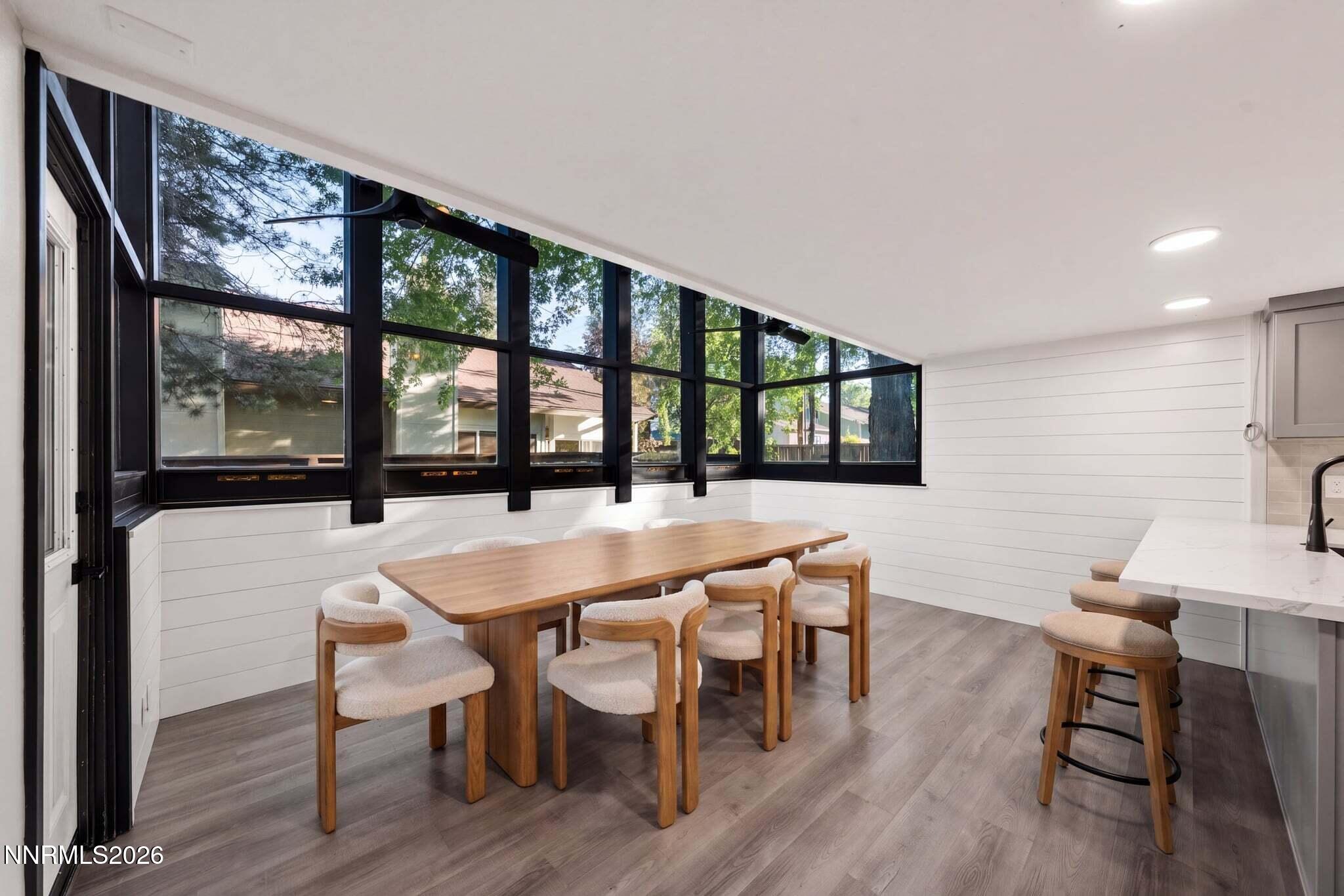430-Angela-Place-20_staging_OrganicModer