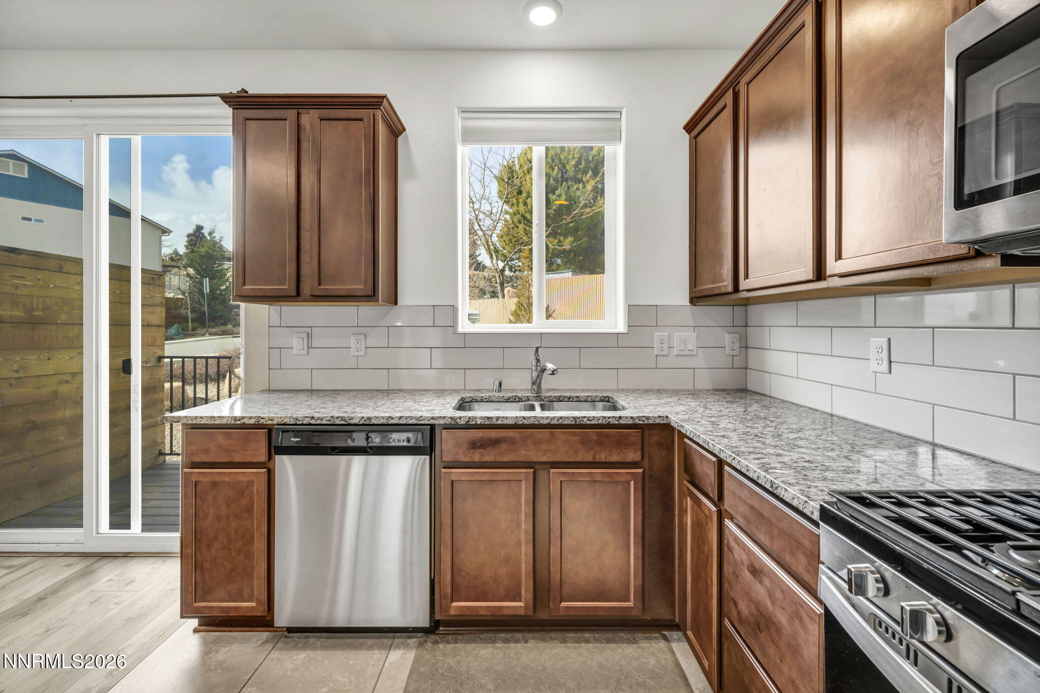 12-web-or-mls-545-gloria-may-ln