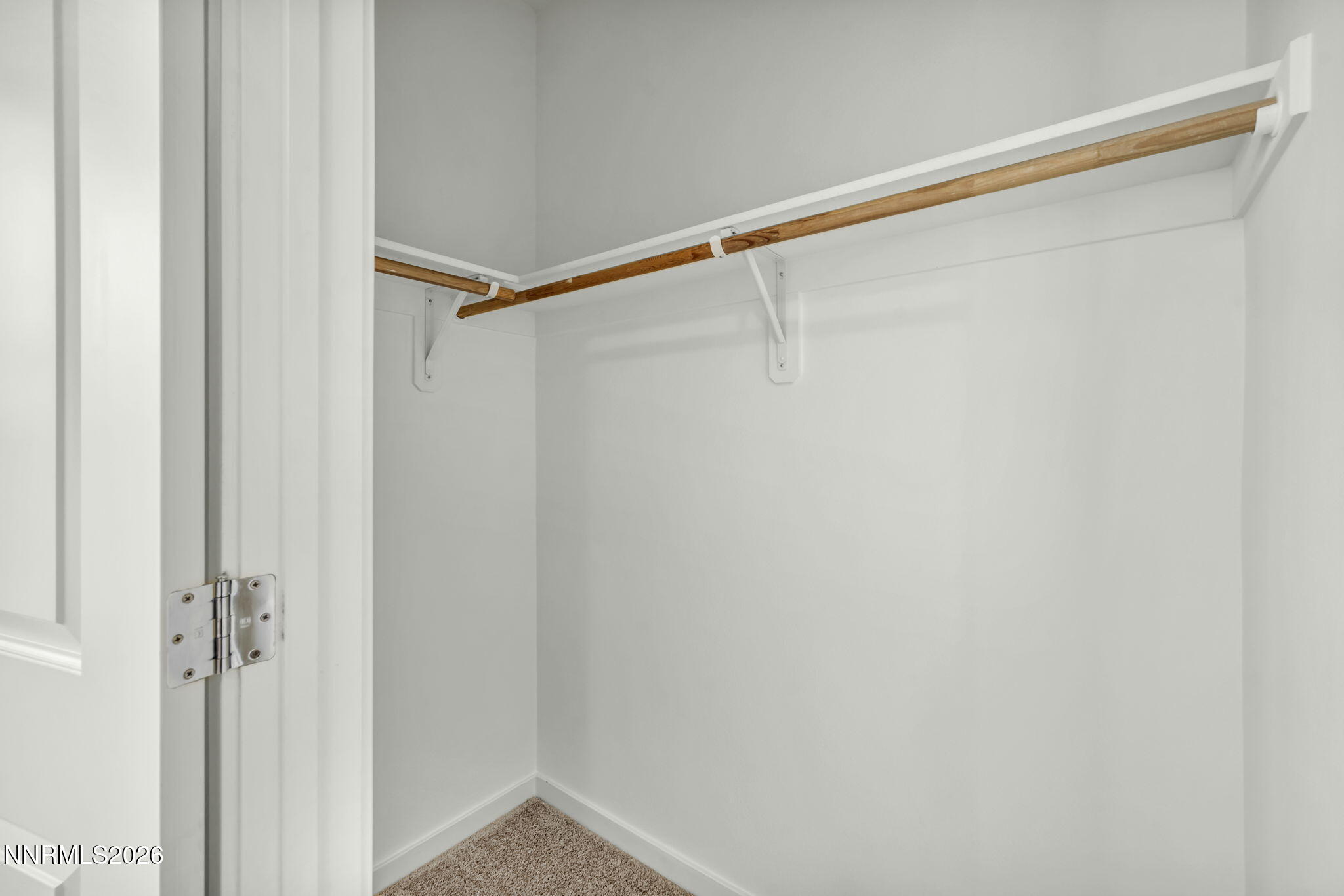 36-web-or-mls-545-gloria-may-ln