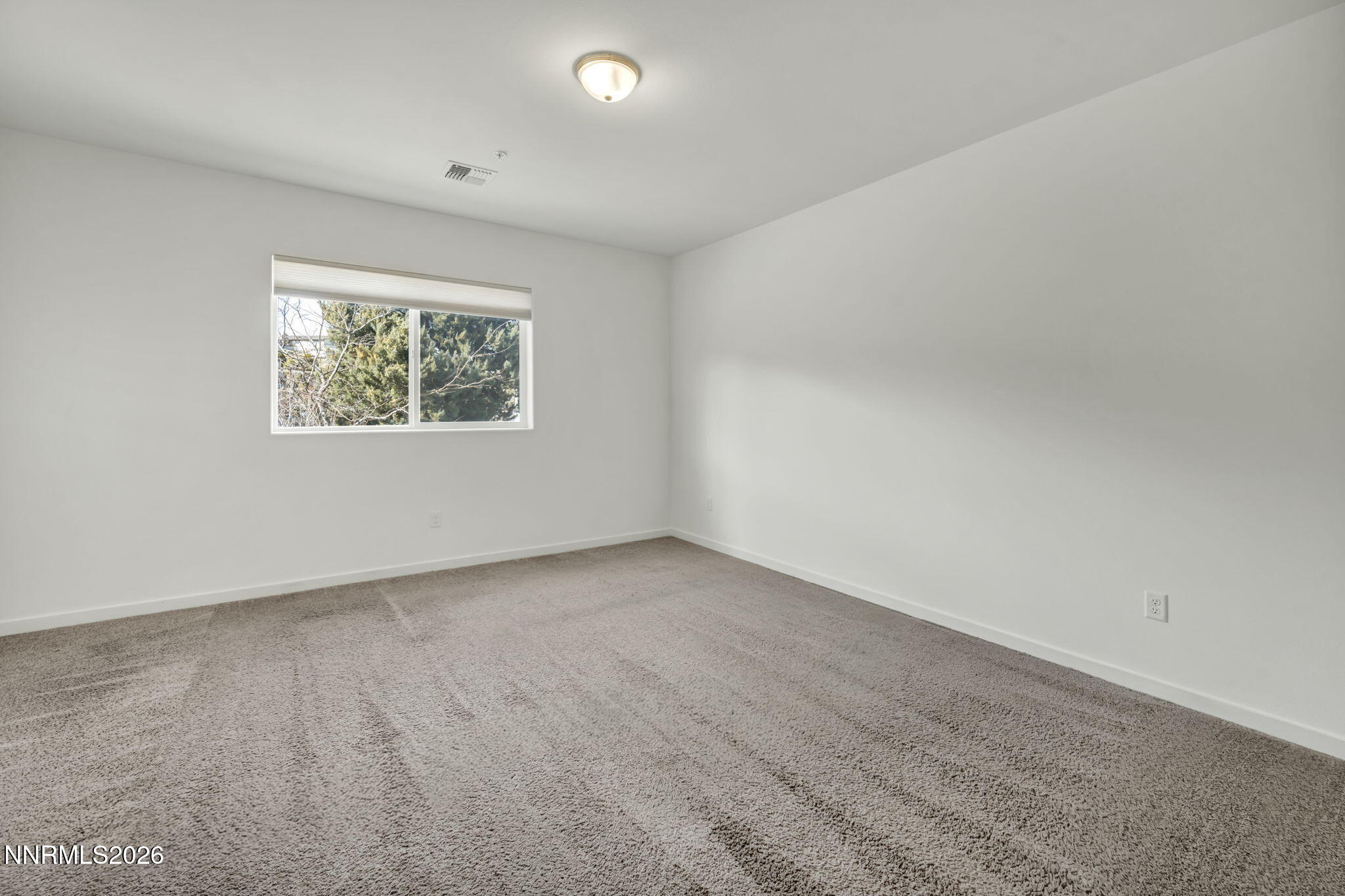 34-web-or-mls-545-gloria-may-ln