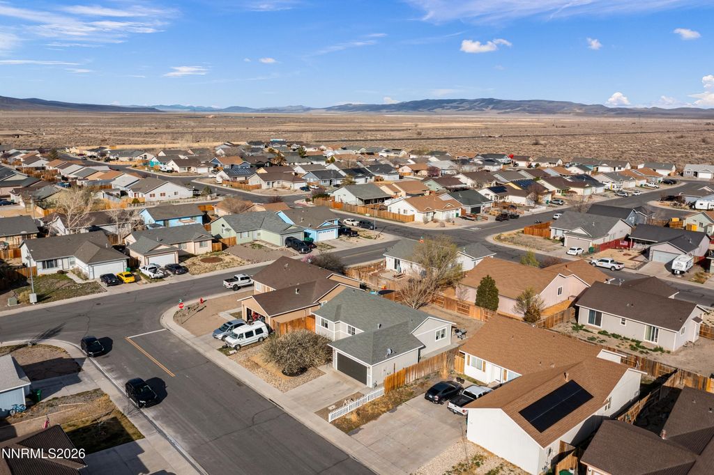 Photo of 712 Hastings Way, Fernley, NV 89408 (MLS # 260002908)