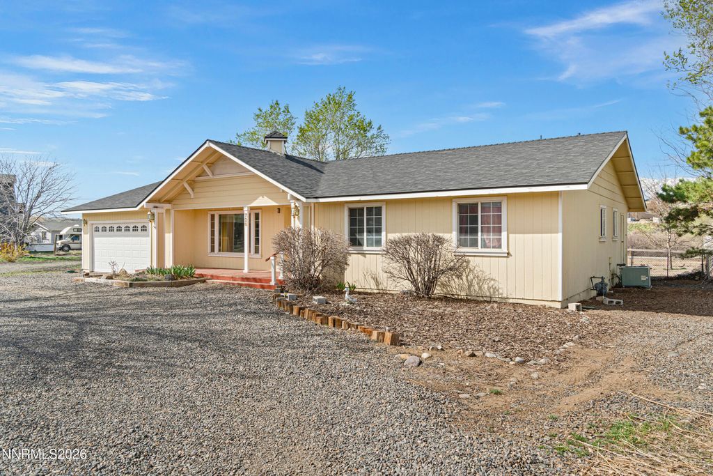Photo of 726 Pinto Circle, Gardnerville, NV 89410 (MLS # 260003407)