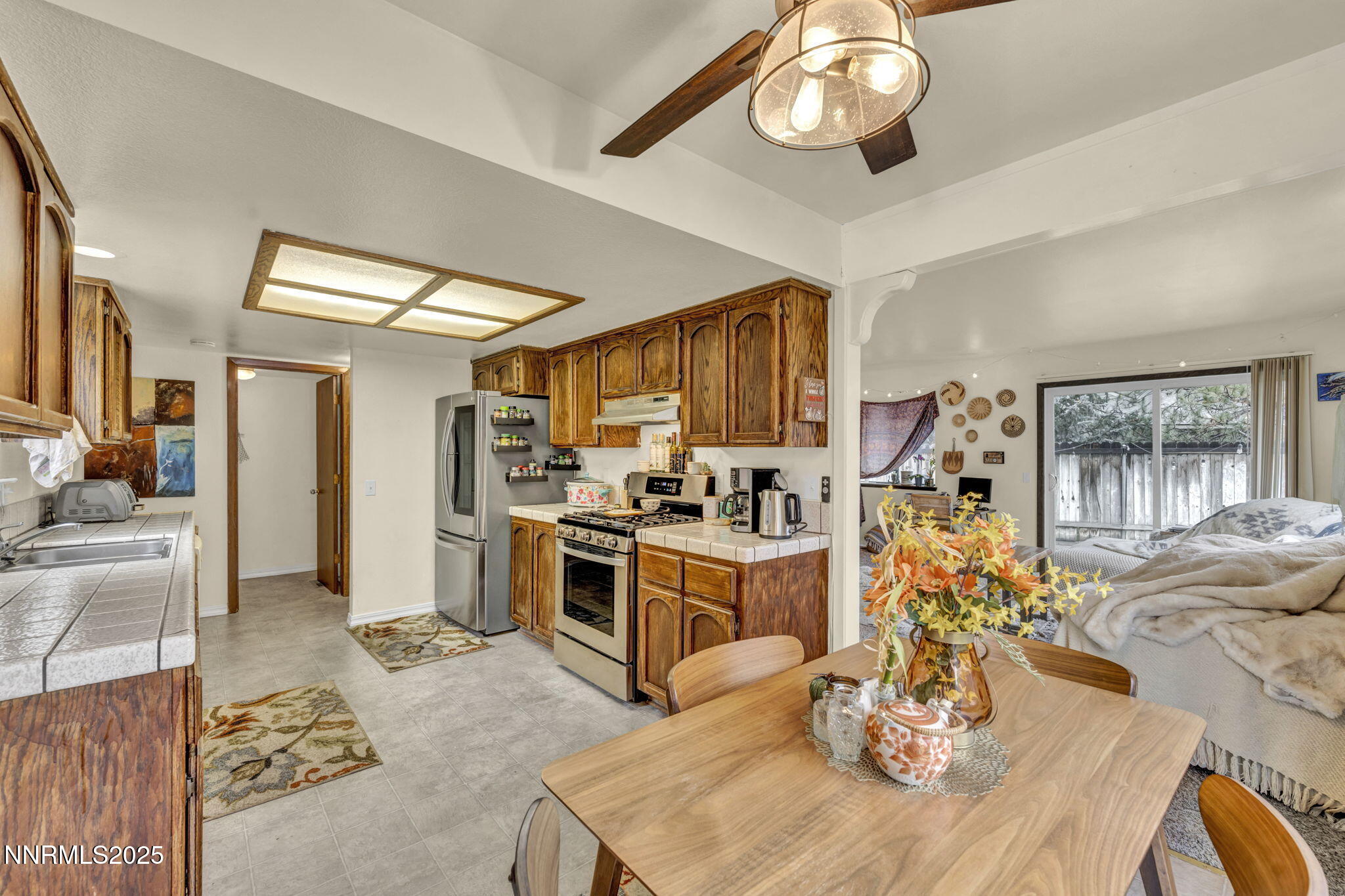 42-web-or-mls-1476-jessica-ln-d