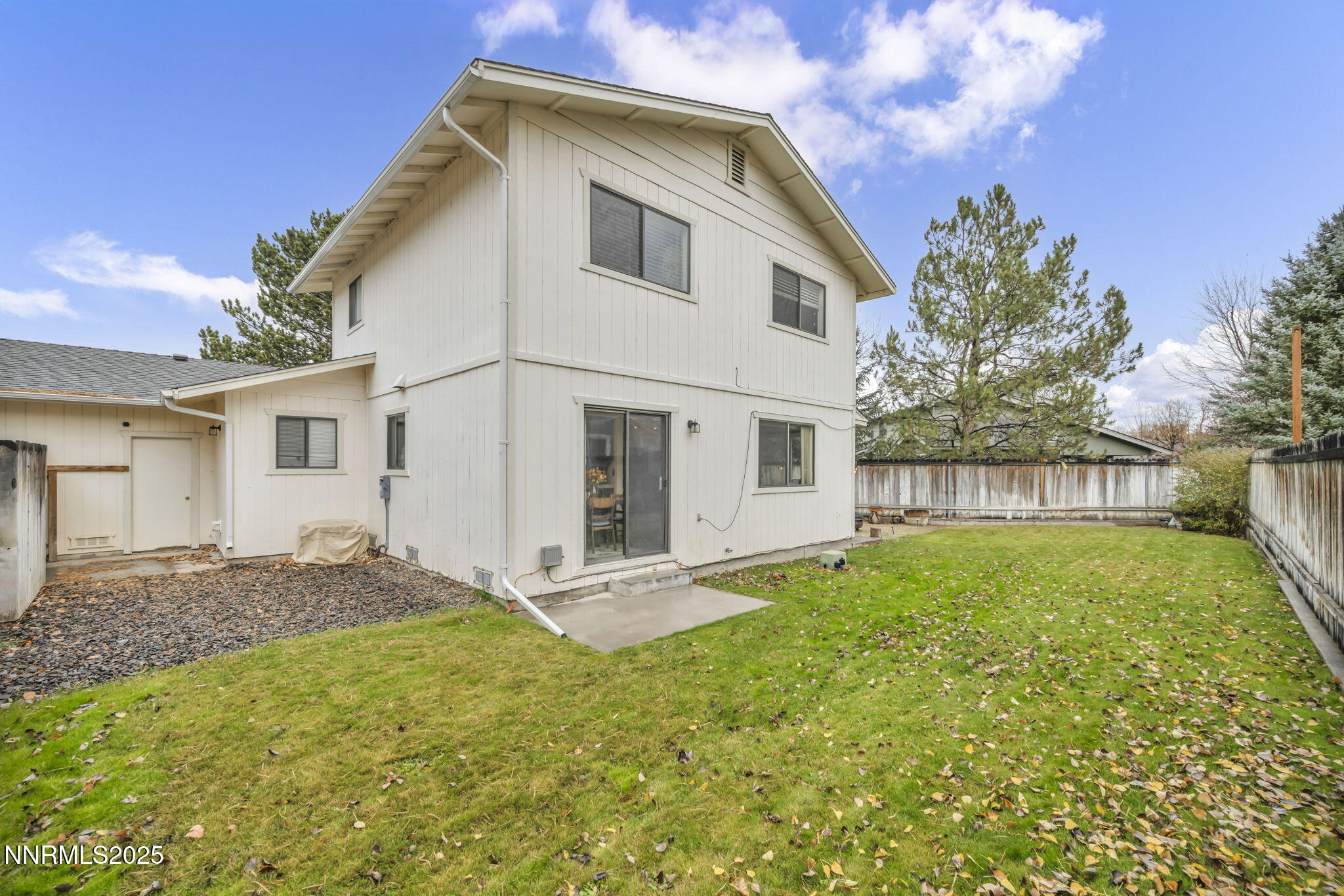 16-web-or-mls-1476-jessica-ln-d