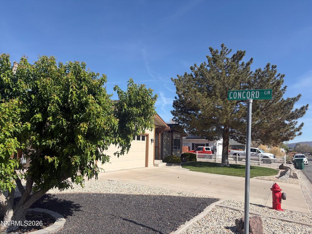 Photo of 650 Concord Circle, Fernley, NV 89408 (MLS # 260005865)