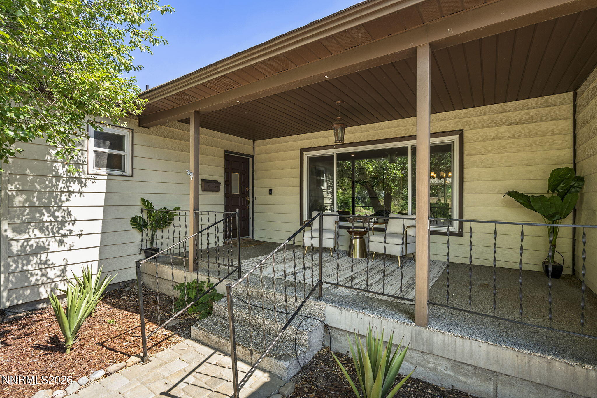 2302 Idlewild Drive