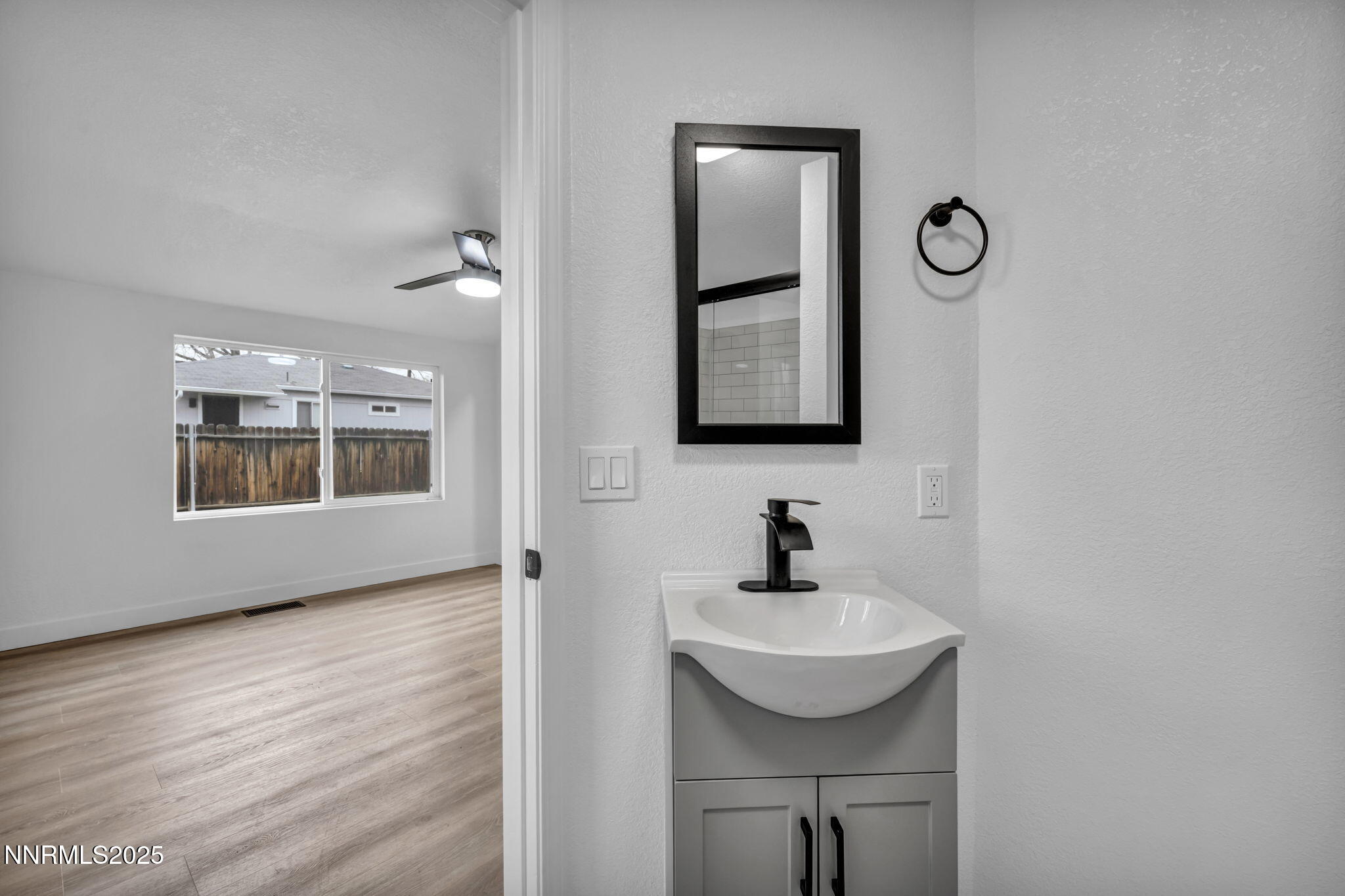 33-web-or-mls-1080-bell-st