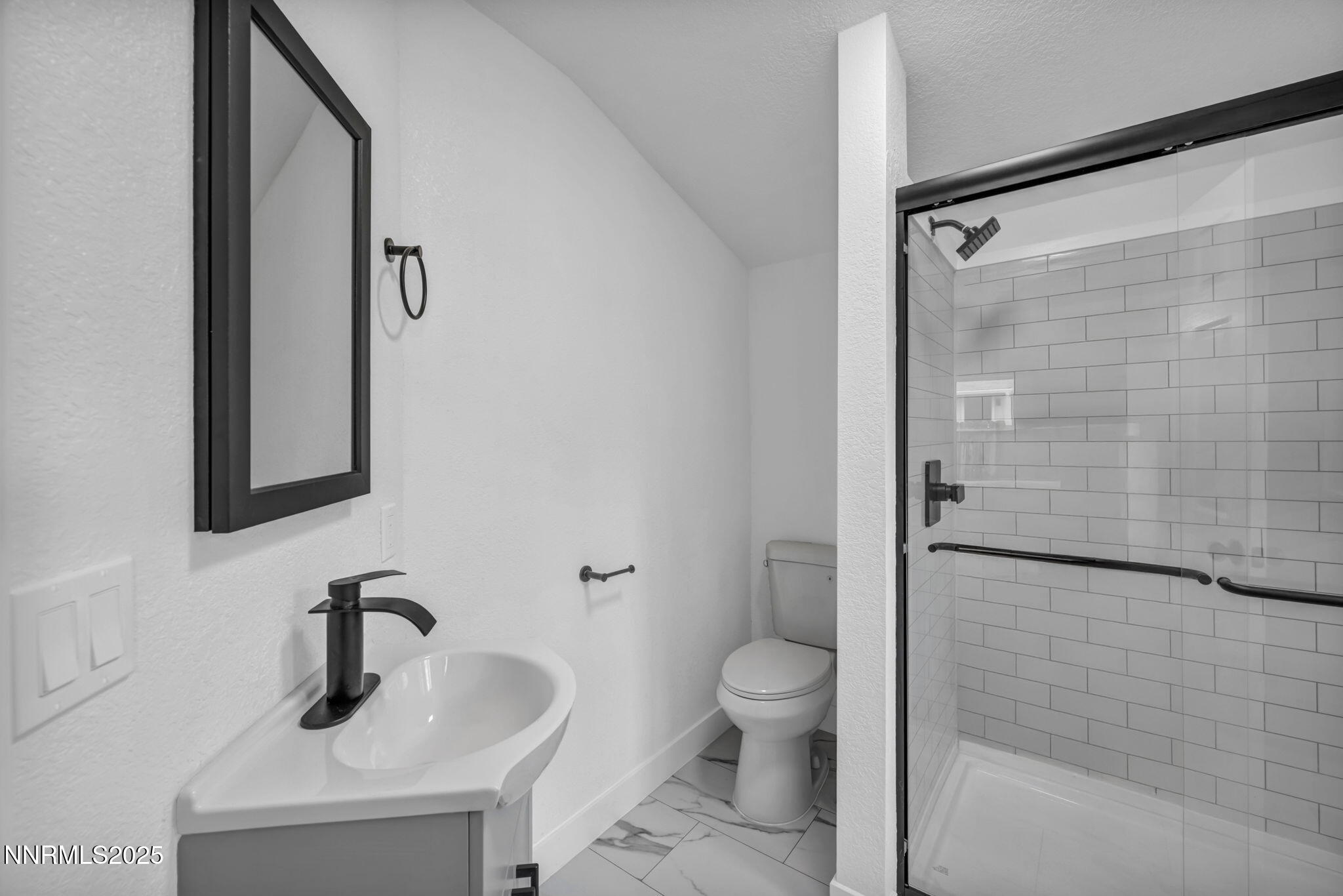 36-web-or-mls-1080-bell-st