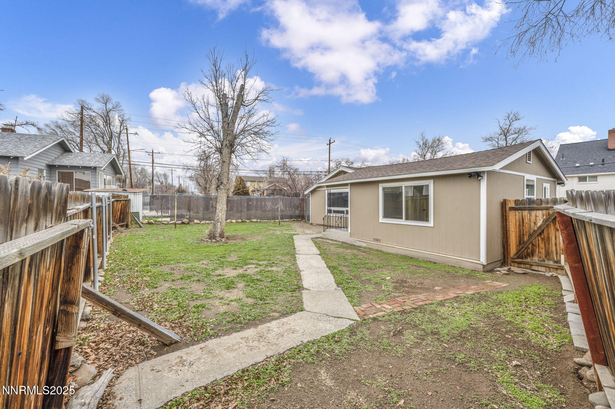 9-web-or-mls-1080-bell-st
