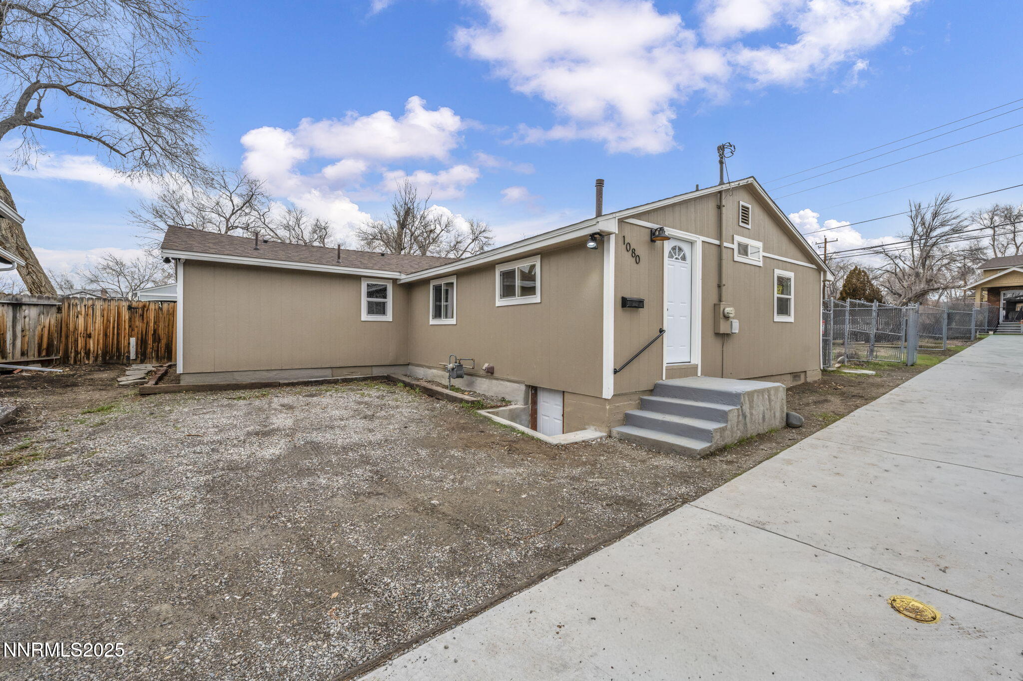 2-web-or-mls-1080-bell-st